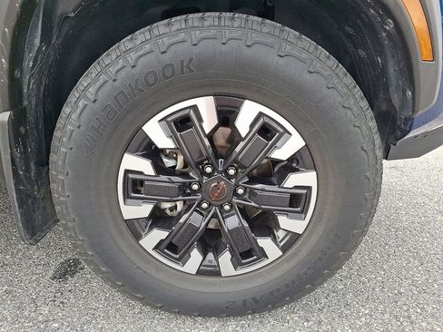 Used 2023 Nissan Frontier PRO-4X w/ Pro Convenience Package AWD/4WD image 9