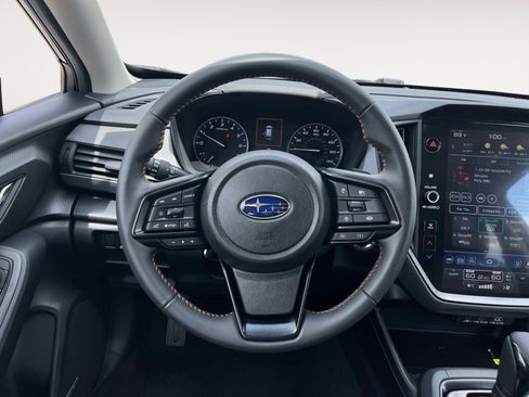 Certified 2024 Subaru Crosstrek 2.5i Limited w/ Crosstrek Mirror Package image 12