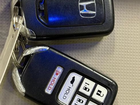 Used 2014 Honda Odyssey EX-L image 39