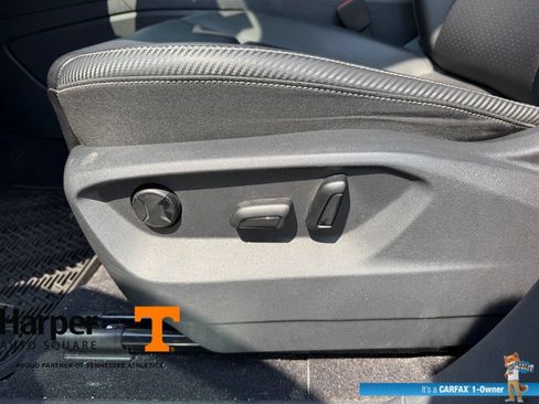 Used 2023 Volkswagen Atlas Cross Sport SE w/ Panoramic Sunroof Package AWD/4WD image 19