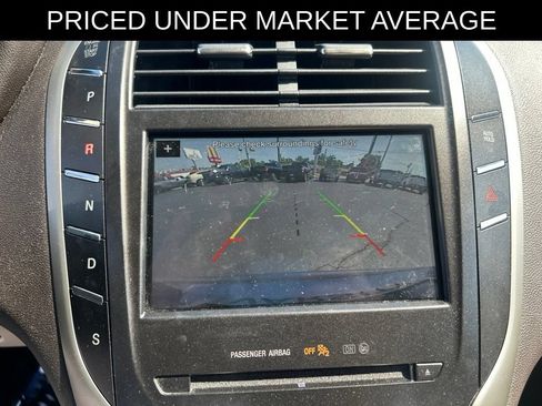 Used 2018 Lincoln MKC Select w/ Select Plus Package AWD/4WD image 13