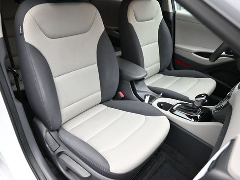 Used 2018 Hyundai Ioniq Blue FWD image 38