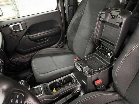 Used 2021 Jeep Wrangler Sport image 22