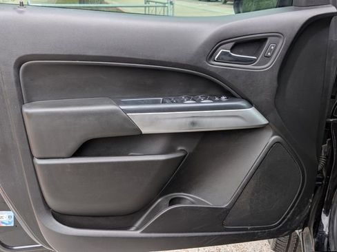Used 2021 Chevrolet Colorado LT w/ LT Convenience Package RWD image 10