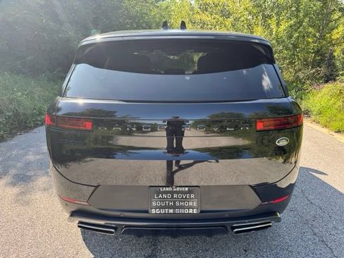 Used 2023 Land Rover Range Rover Sport SE AWD/4WD image 6