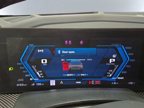 Used 2023 BMW XM AWD/4WD image 5