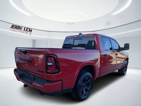 Used 2025 RAM 1500 Big Horn AWD/4WD image 3