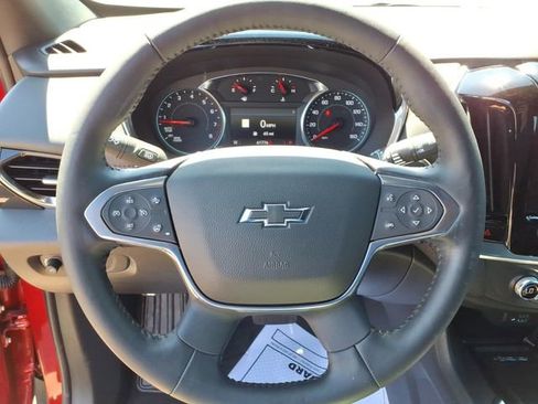 Used 2022 Chevrolet Traverse RS FWD image 29