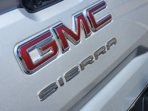 Used 2022 GMC Sierra 1500 Pro w/ Convenience Package AWD/4WD image 11