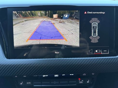 Used 2023 Audi e-tron GT Premium Plus w/ Performance Package image 40