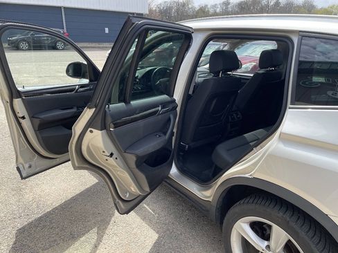 Used 2017 BMW X3 xDrive28i AWD/4WD image 18