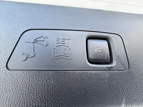 Used 2024 Lincoln Corsair Reserve w/ Equipment Group 201A image 32