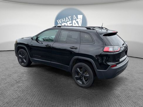 Used 2019 Jeep Cherokee Latitude Plus AWD/4WD image 6