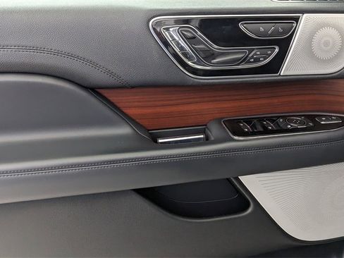 Used 2022 Lincoln Navigator Reserve image 29