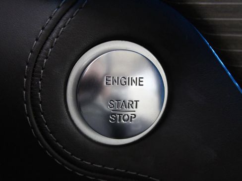 Used 2019 Mercedes-Benz GLS 450 4MATIC image 18