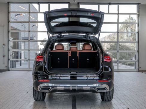 Certified 2023 Mercedes-Benz GLC 300 image 16