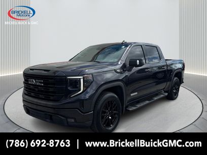 Used 2022 GMC Sierra 1500 Elevation w/ Elevation Premium Package