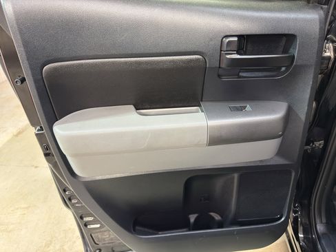 Used 2010 Toyota Tundra 2WD Double Cab image 25