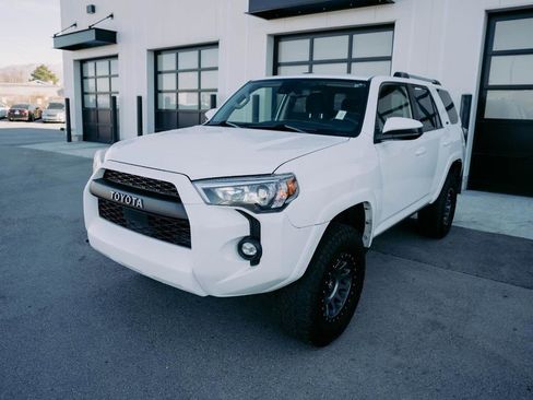 Used 2021 Toyota 4Runner SR5 image 3