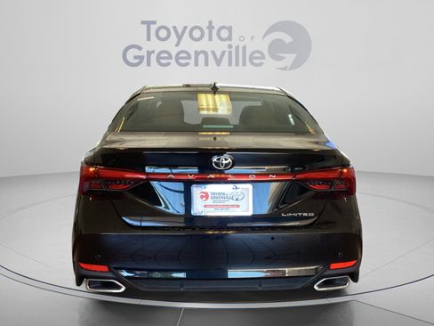 Certified 2022 Toyota Avalon Limited w/ Advanced Safety Package FWD image 5