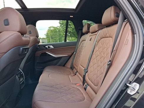 Used 2023 BMW X5 xDrive40i w/ Climate Comfort Package AWD/4WD image 10