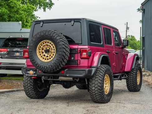 Used 2021 Jeep Wrangler Unlimited Rubicon w/ Xtreme Recon 35" Tire Package AWD/4WD image 6
