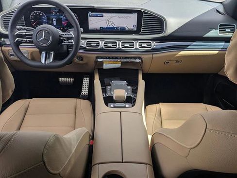 New 2026 Mercedes-Benz GLS 580 4MATIC image 14