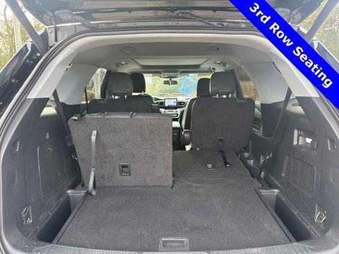 Certified 2022 Ford Explorer XLT w/ Equipment Group 202A image 21