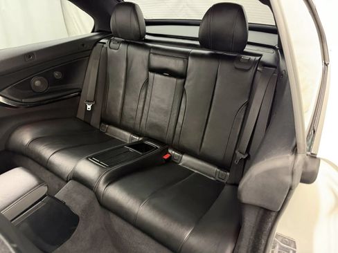 Used 2018 BMW M4 Convertible RWD image 39