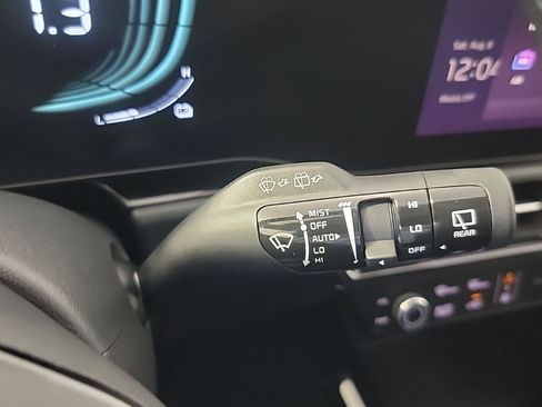 Used 2023 Kia Niro EX FWD image 25