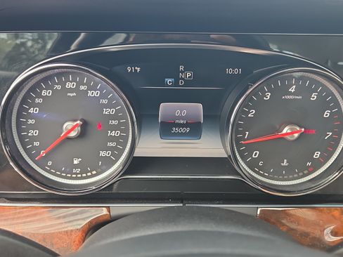 Used 2018 Mercedes-Benz E 300 image 25