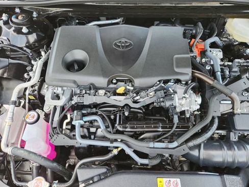 Used 2026 Toyota Camry SE FWD image 26