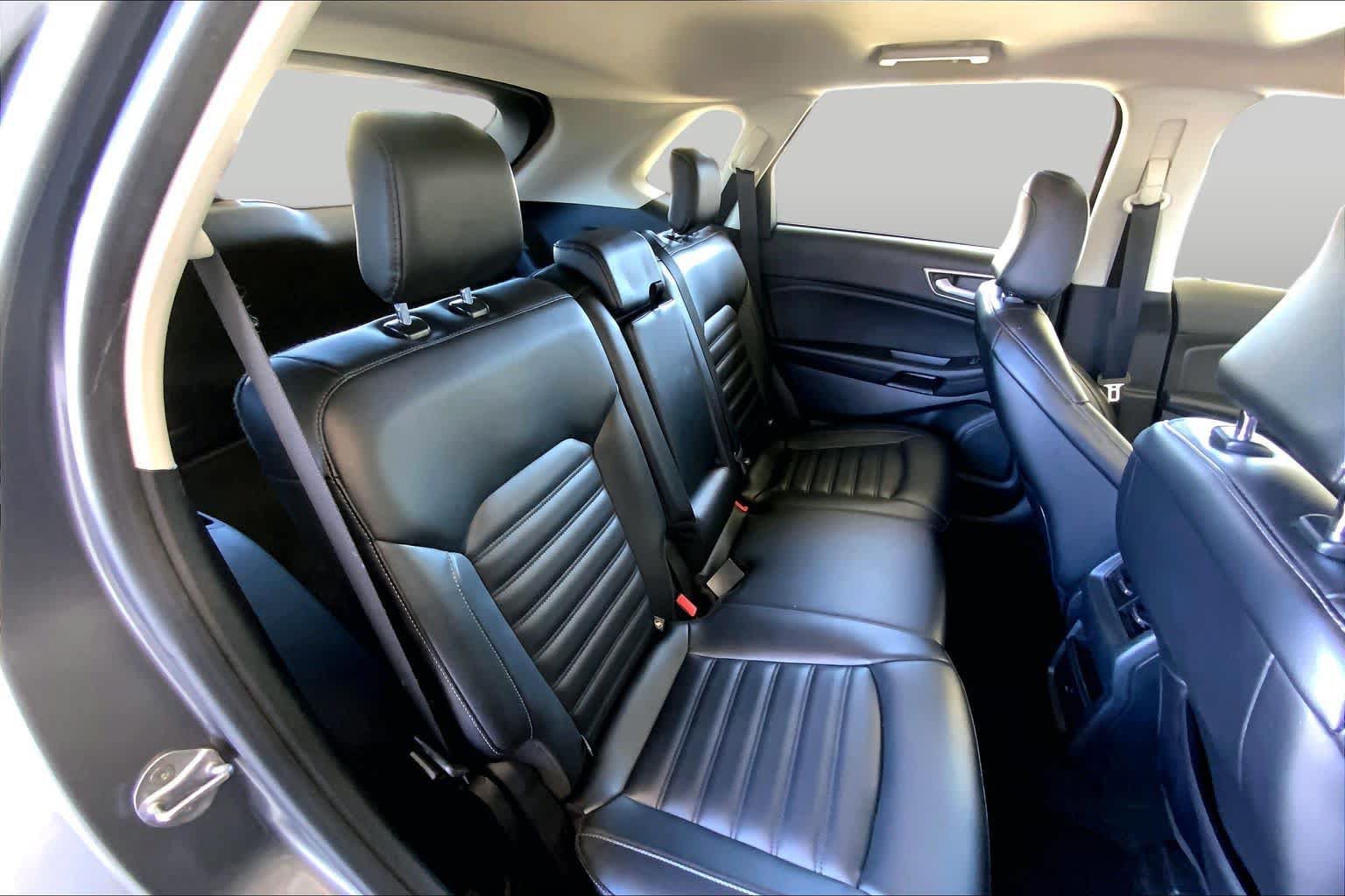 Used 2024 Ford Edge SEL AWD/4WD image 18