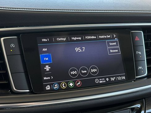 Used 2023 Buick Enclave Essence FWD image 18