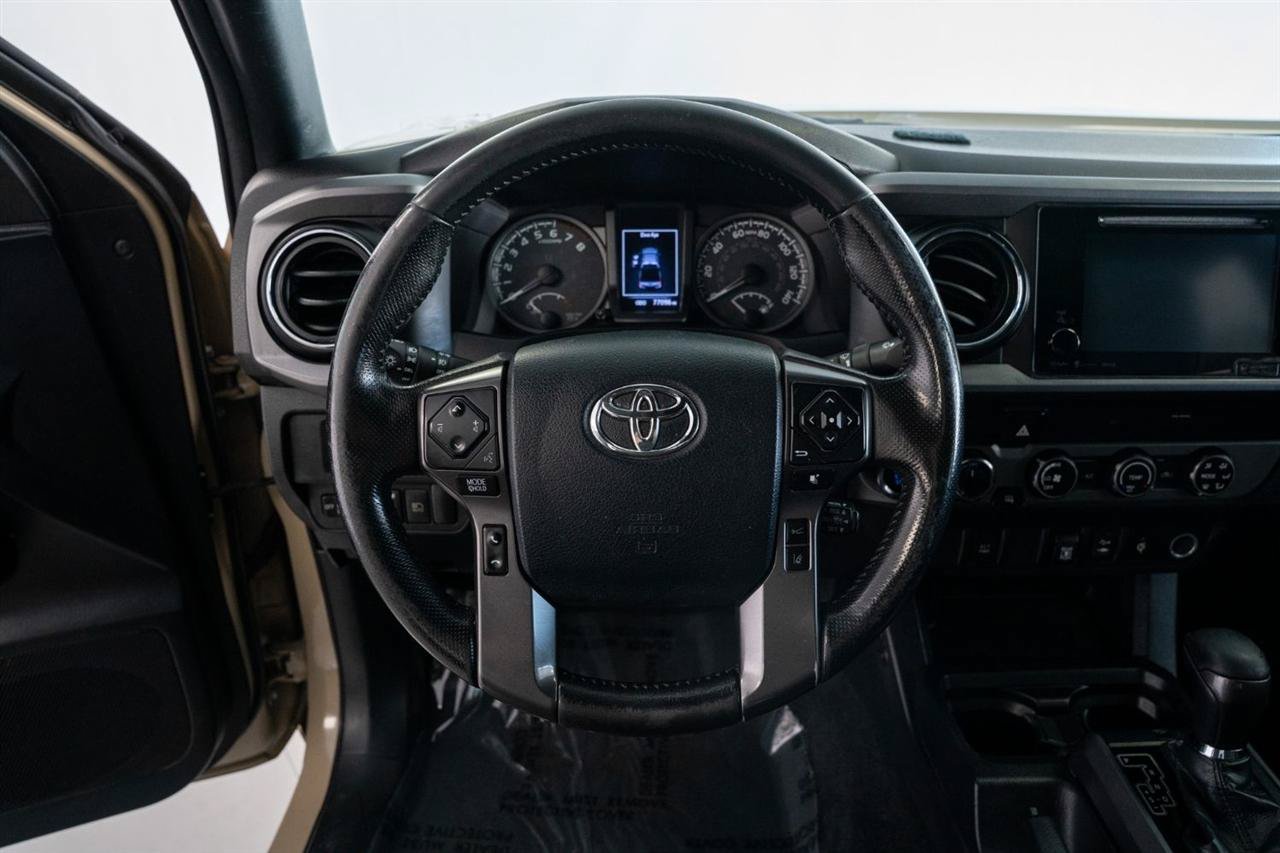 Used 2019 Toyota Tacoma TRD Off-Road AWD/4WD image 13