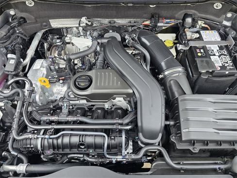 New 2026 Volkswagen Taos SE image 20