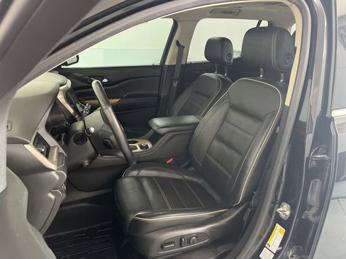 Used 2017 GMC Acadia Denali w/ Technology Package AWD/4WD image 19