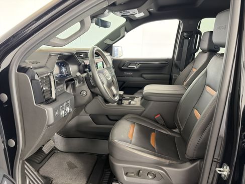 Used 2023 GMC Sierra 1500 AT4 w/ AT4 Premium Package AWD/4WD image 6