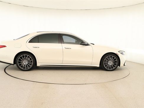 Used 2022 Mercedes-Benz S 580 4MATIC Sedan image 8