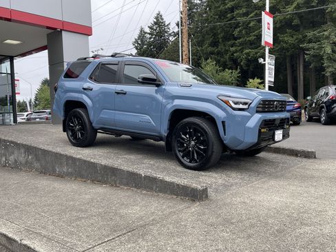 Certified 2025 Toyota 4Runner Platinum AWD/4WD image 1