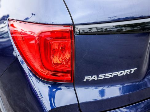 Used 2023 Honda Passport Elite image 8