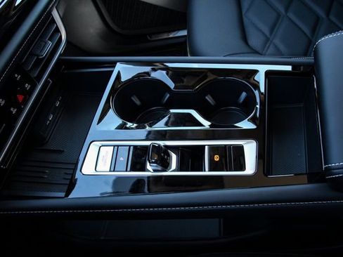 New 2026 Volkswagen Atlas SE image 22