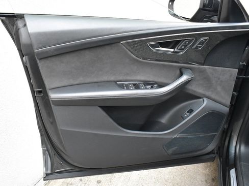 Used 2021 Audi SQ8 Prestige image 18