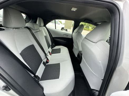 Used 2020 Toyota Corolla SE w/ SE Preferred Package FWD image 23