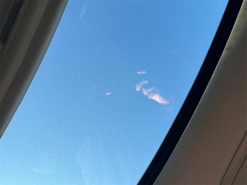 Used 2012 Honda Odyssey Touring Elite image 27