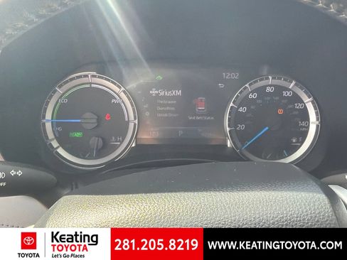Used 2023 Toyota Highlander LE AWD/4WD image 16
