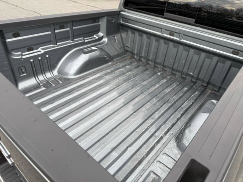 Used 2020 GMC Canyon SLE w/ Driver Alert Package image 6