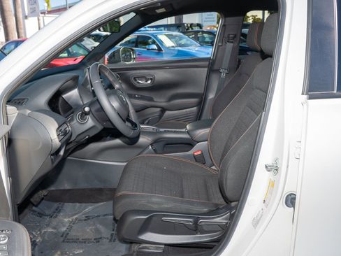 Used 2024 Honda HR-V Sport image 15