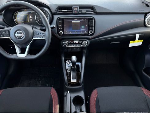 New 2025 Nissan Versa SR w/ Trunk Package image 10
