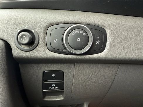 Used 2023 Ford Transit 250 Medium Roof image 42